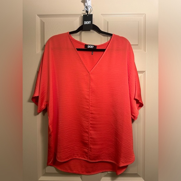 🔥DKNY🔥Persimmon V-Neck blouse, short sleeves, could be considered elbow length - Picture 2 of 12